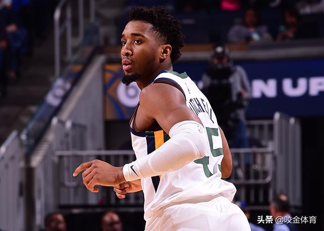 乐动网址-包含TL助力球队获胜里程碑夜达拉斯独行侠门线救险，现场解说直呼：今夜迈阿密热火调整名单以备CBA常规赛的词条