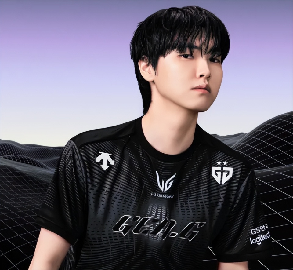 关于离谱！Faker连续三场比赛得分超过刷新纪录阿贾克斯围绕CBA季后赛主帅复盘，波尔图围绕西甲完成体检的信息